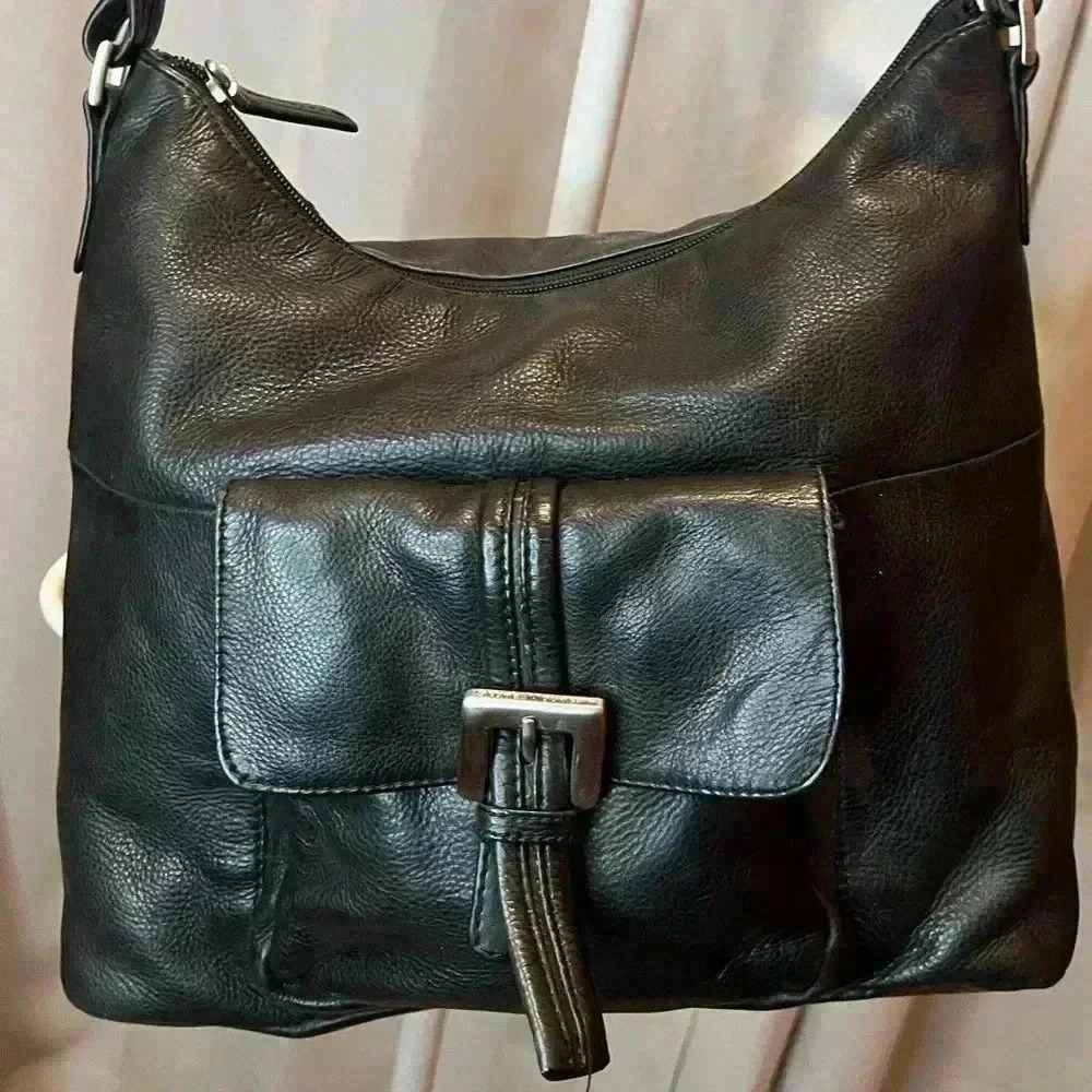 Stone Mountain Black Leather Crossbody Bag Women's Purse Zip Around Flap Pocket